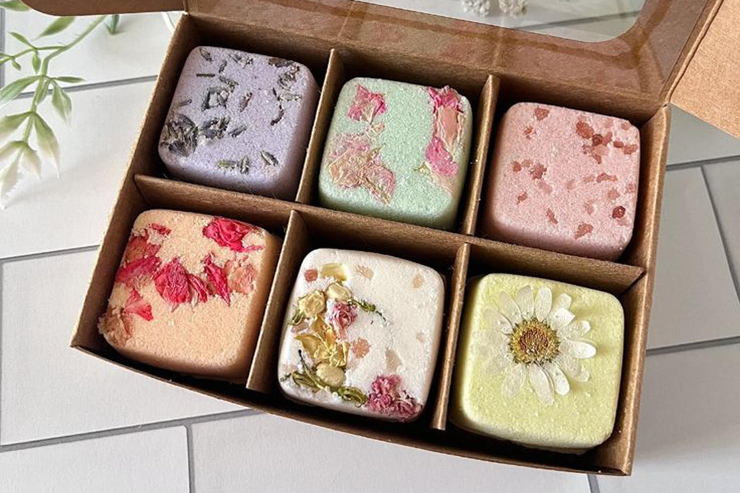 Velvique-bath-soaks-and-bath-bombs-with-essential-oils-for-relaxation-and-soft-skin